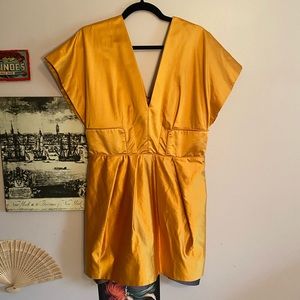 BCBGMAXAZRIA RUNWAY gold cocktail dress